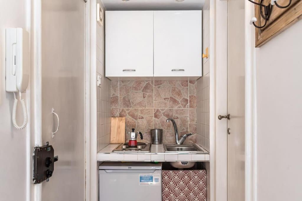 Lungaretta Flat Trastevere Roma