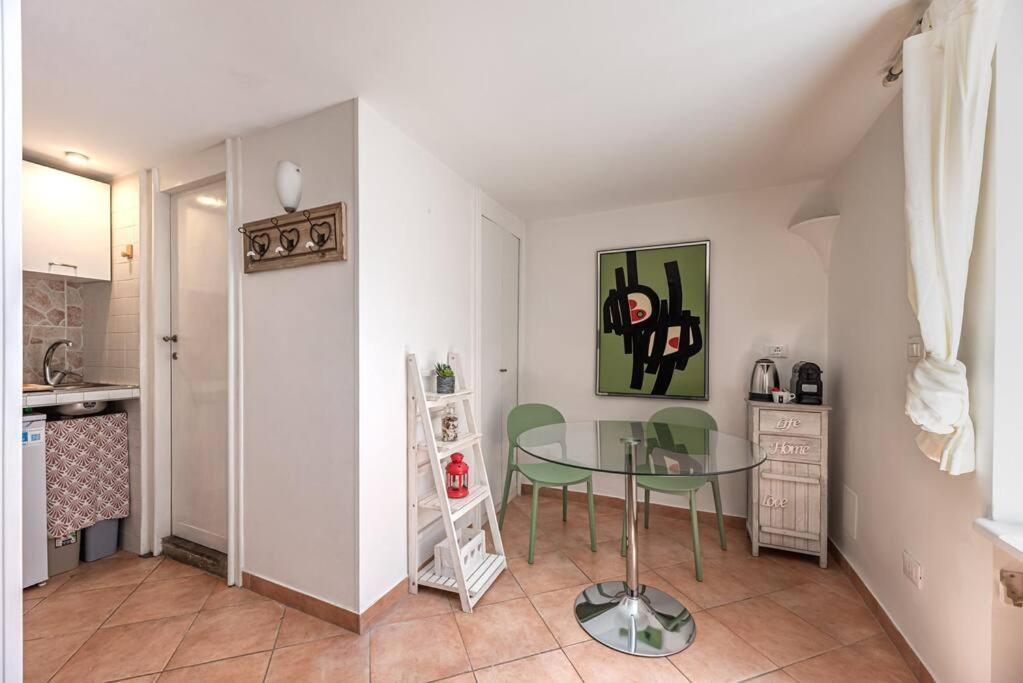 Lungaretta Flat Trastevere Roma